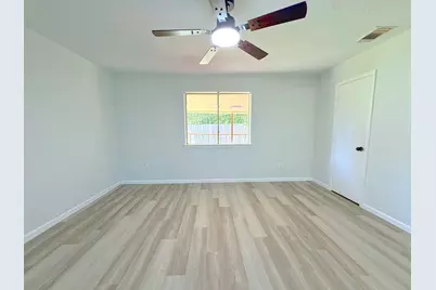 14638 Presidents Drive W, Houston, TX 77047 - Photo 17