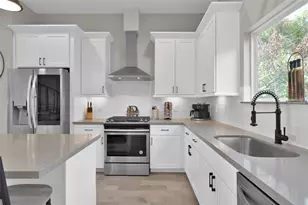 2103 Bevis St, Houston, TX 77008 - Photo 23