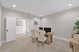 2103 Bevis St, Houston, TX 77008 - Photo 9