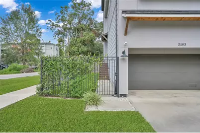 2103 Bevis Street, Houston, TX 77008 - Photo 3