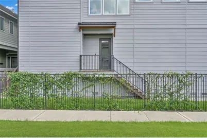 2103 Bevis Street, Houston, TX 77008 - Photo 5