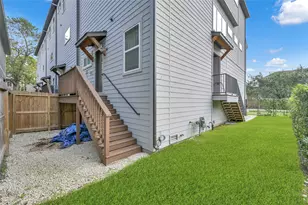 2103 Bevis St, Houston, TX 77008 - Photo 39