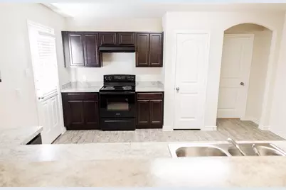 13815 Winding Path Lane, Willis, TX 77378 - Photo 5