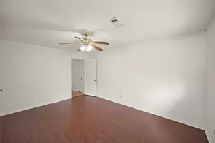 9538 Skyline Dr, Houston, TX 77063 - Photo 29