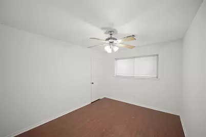 9538 Skyline Drive, Houston, TX 77063 - Photo 23