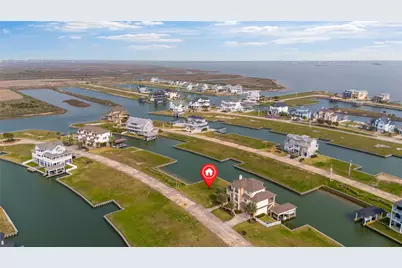 9 Ramrod, Hitchcock, TX 77563 - Photo 1