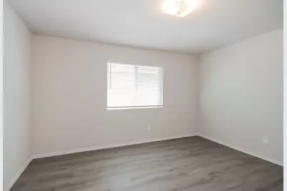 204 Blue Crane Street, Huntsville, TX 77320 - Photo 7