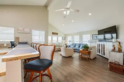 16906 Beachcomber Drive, Jamaica Beach, TX 77554 - Photo 7