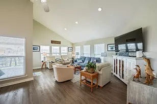 16906 Beachcomber Dr, Jamaica Beach, TX 77554 - Photo 13