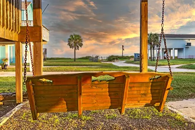16906 Beachcomber Drive, Jamaica Beach, TX 77554 - Photo 29