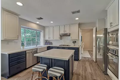 15 S Greywing Place, The Woodlands, TX 77382 - Photo 13