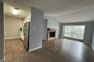 6701 Sands Point Dr, Houston, TX 77074 - Photo 11