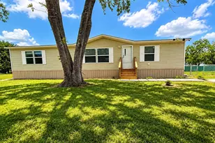 207 Alfred, El Campo, TX 77437 - Photo 1