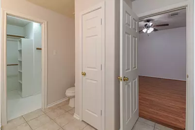 213 E Summerhaze Circle, The Woodlands, TX 77382 - Photo 23