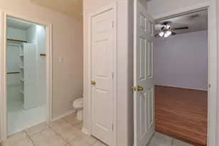 213 E Summerhaze Circle, The Woodlands, TX 77382 - Photo 23