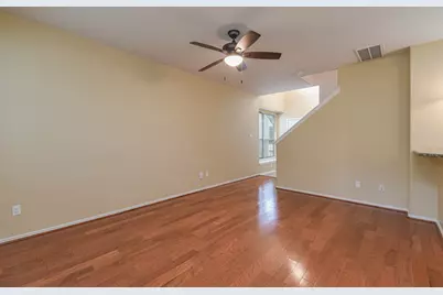 213 E Summerhaze Circle, The Woodlands, TX 77382 - Photo 7
