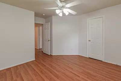 213 E Summerhaze Circle, The Woodlands, TX 77382 - Photo 27