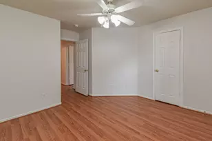 213 E Summerhaze Circle, The Woodlands, TX 77382 - Photo 27
