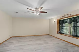 5717 Ave U St, Santa Fe, TX 77517 - Photo 9