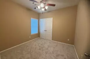1092 Shadow Glenn Dr, Conroe, TX 77301 - Photo 13