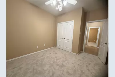 1092 Shadow Glenn Drive, Conroe, TX 77301 - Photo 15