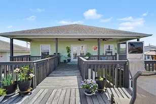 437 Pompano St, Bayou Vista, TX 77563 - Photo 1