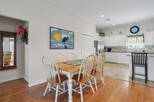 437 Pompano St, Bayou Vista, TX 77563 - Photo 17