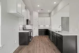 11025 Ondrea Dr, Willis, TX 77318 - Photo 13
