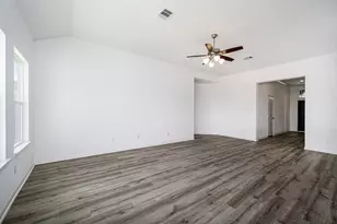 11025 Ondrea Dr, Willis, TX 77318 - Photo 5