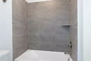 1947 Longmire Villas Ct, Conroe, TX 77304 - Photo 25