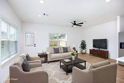 1947 Longmire Villas Court, Conroe, TX 77304 - Photo 3