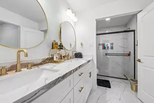 16410 Heatherdale Dr, Houston, TX 77059 - Photo 17
