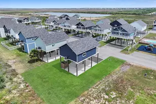 1041 Sunset Circle W, Crystal Beach, TX 77650 - Photo 39