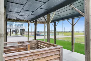 1041 Sunset Circle W, Crystal Beach, TX 77650 - Photo 47