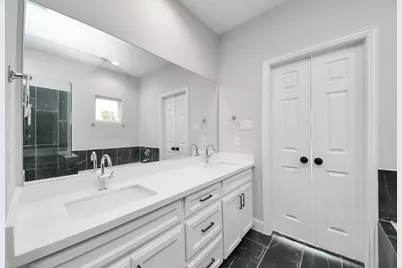 6910 J W Peavy Drive, Houston, TX 77011 - Photo 27