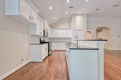 150 W Heritage Mill Circle, Tomball, TX 77375 - Photo 13