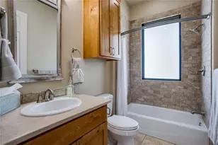 214 Peninsula Dr, Burnet, TX 78611 - Photo 35