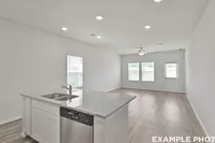 1987 Brookpointe Ln, Dayton, TX 77535 - Photo 3