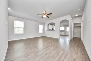 13211 Karan Park Ln, Houston, TX 77044 - Photo 17