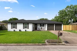 3832 Holly Glen Dr, Bay City, TX 77414 - Photo 1