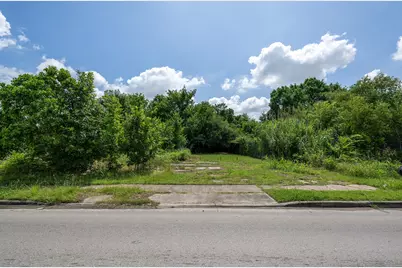 2418 Jensen Drive, Houston, TX 77026 - Photo 1