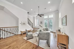 9443 Fannin St, Houston, TX 77045 - Photo 21