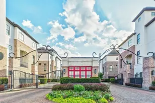 9443 Fannin St, Houston, TX 77045 - Photo 49