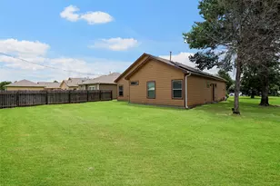 1541 3rd St, Hempstead, TX 77445 - Photo 23