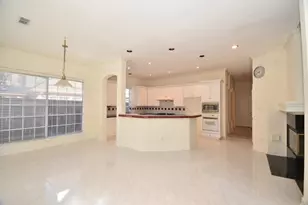 16 Treverstone Ct, Sugar Land, TX 77479 - Photo 7