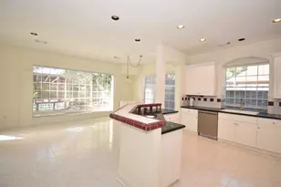 16 Treverstone Ct, Sugar Land, TX 77479 - Photo 5