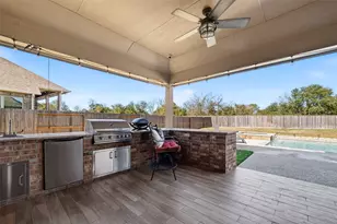 9609 Live Creek Ln, Pearland, TX 77584 - Photo 27