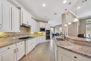 9609 Live Creek Ln, Pearland, TX 77584 - Photo 11