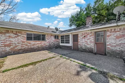 9326 Willow Meadow Drive, Houston, TX 77031 - Photo 35