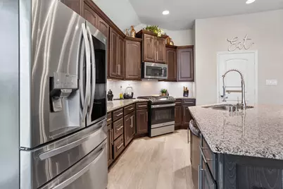 10423 Kahlo Court, Iowa Colony, TX 77583 - Photo 7